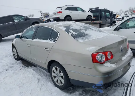 2006 Volkswagen Passat 2.0T z USA, uszkodzony, nr VIN WVWEK73C86P189091